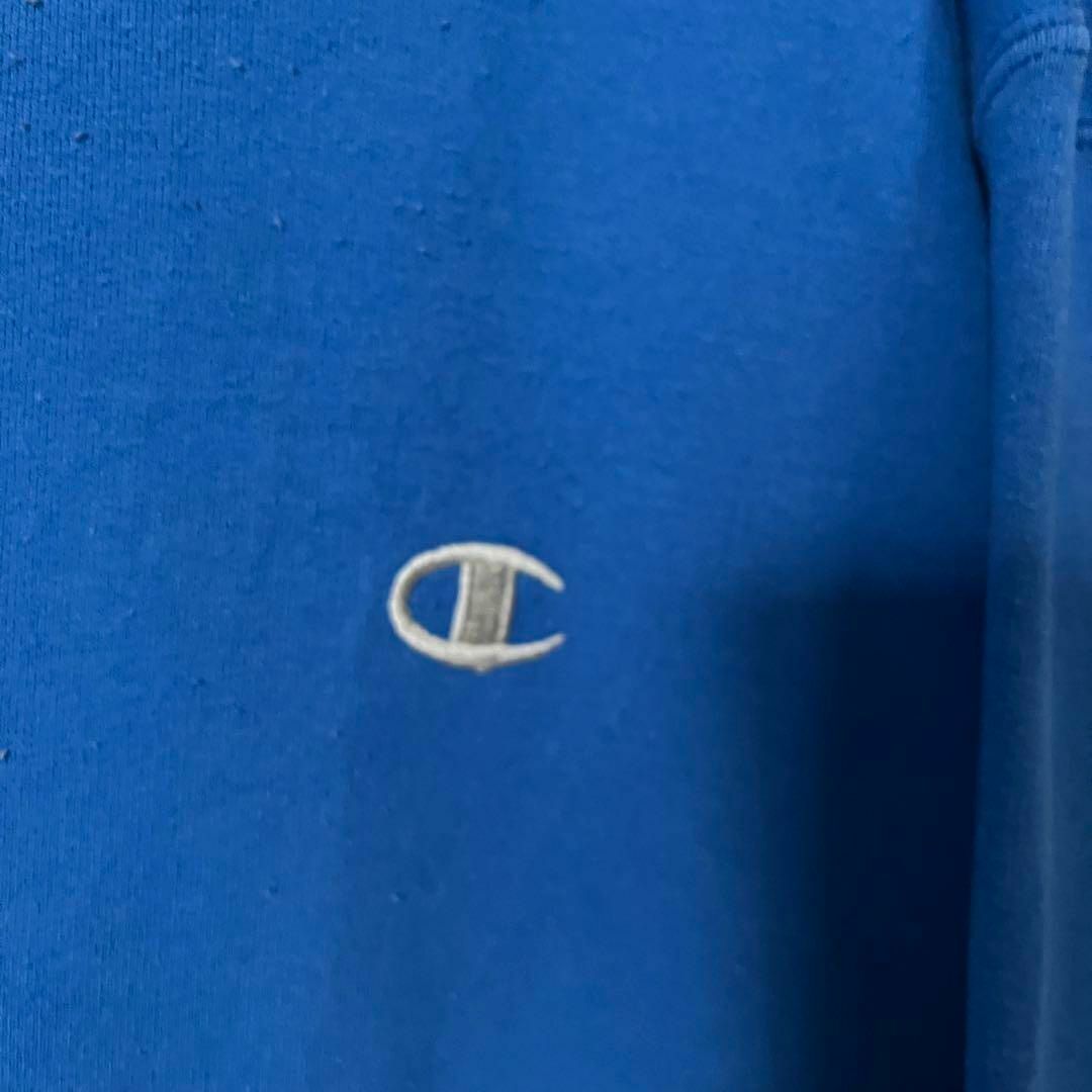 Champion(チャンピオン)のUS古着　チャンピオン　ワンポイント刺繍ロゴスエットトレーナーM青ユニセックス その他のその他(その他)の商品写真