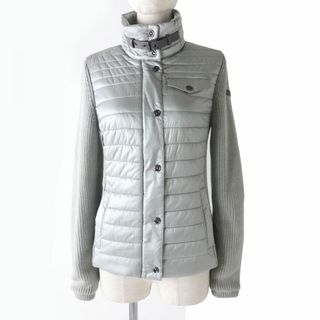 ポルシェ(Porsche)の【ドンドン見直し】美品☆PORSCHE ポルシェ 2018年 WAP713 ロゴパッチ付 ニット切替 ZIP UP 中綿入りジャケット/ブルゾン グレー XS(ブルゾン)