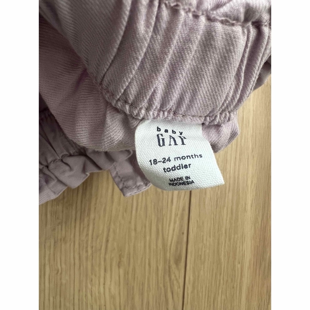 babyGAP(ベビーギャップ)のcham様　　　GAP  Tシャツ　90 キッズ/ベビー/マタニティのキッズ服女の子用(90cm~)(Tシャツ/カットソー)の商品写真