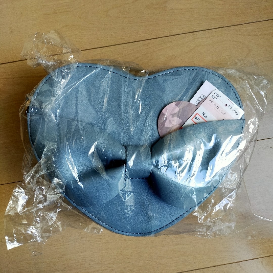しまむら(シマムラ)のしまむら 青木美沙子 コラボ ハート型リボン ショルダーバッグ ライトブルー レディースのバッグ(ショルダーバッグ)の商品写真
