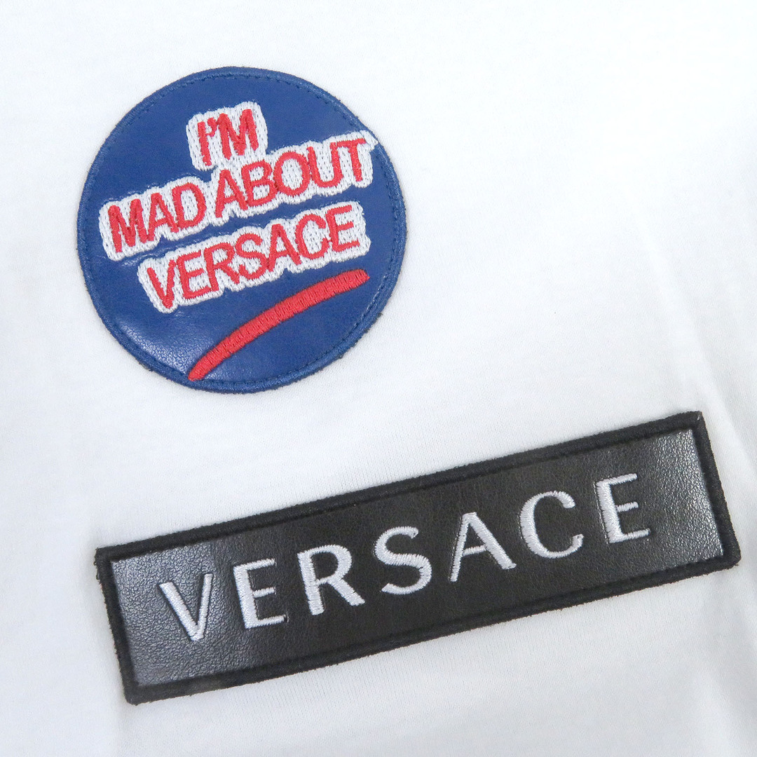 VERSACE(ヴェルサーチ)の極美品 VERSACE ヴェルサーチ 2019年製 A85834 コットン LIMITED EDITION ワッペンデザイン 半袖Ｔシャツ ホワイト M イタリア製 正規品 メンズ メンズのトップス(Tシャツ/カットソー(半袖/袖なし))の商品写真