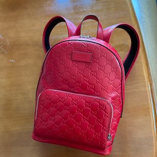 グッチ(Gucci)の美品　GUCCI シマ　リュック　赤(リュック/バックパック)