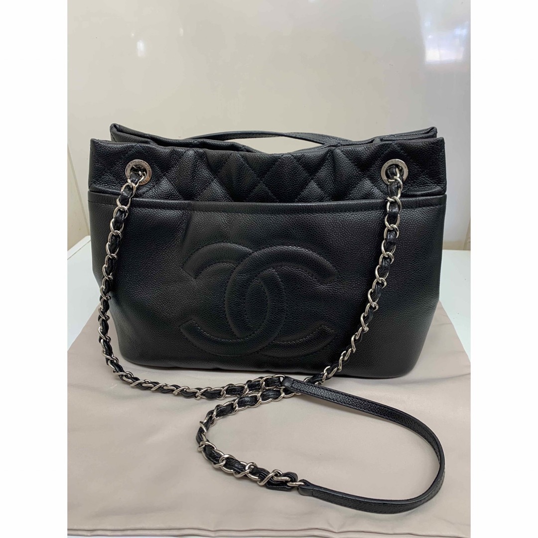 CHANEL(シャネル)の美品 正規品CHANELシャネル　マトラッセ  チェーン　トートバッグ レディースのバッグ(ショルダーバッグ)の商品写真