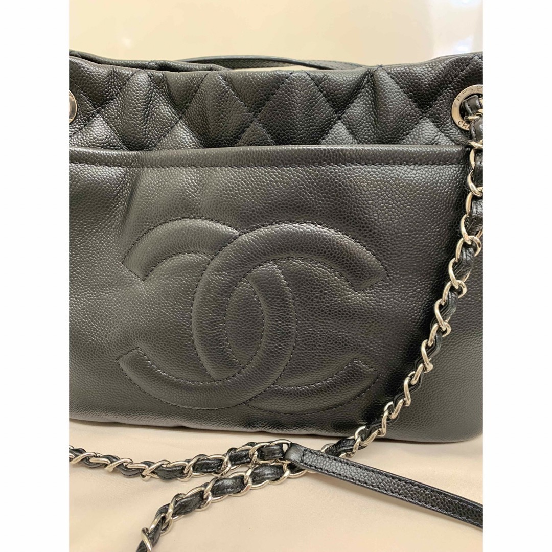 CHANEL(シャネル)の美品 正規品CHANELシャネル　マトラッセ  チェーン　トートバッグ レディースのバッグ(ショルダーバッグ)の商品写真