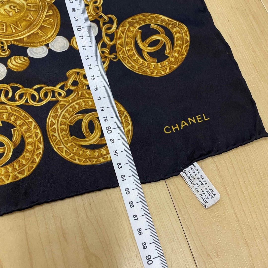 CHANEL - シャネル スカーフ ココマーク チェーン コイン CHANEL - シャネル スカーフ ココマーク チェーン コイン
