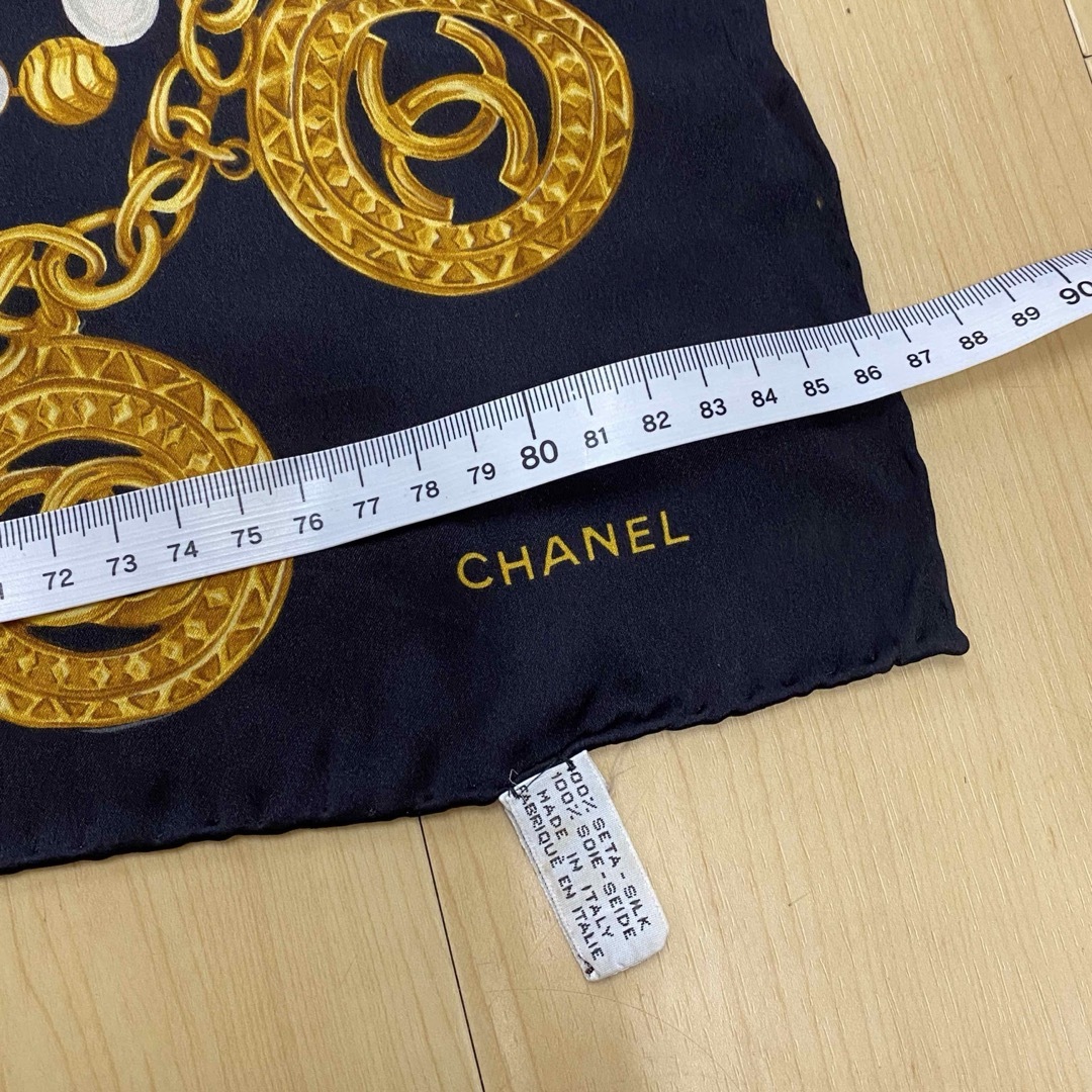 CHANEL - シャネル スカーフ ココマーク チェーン コイン CHANEL - シャネル スカーフ ココマーク チェーン コイン