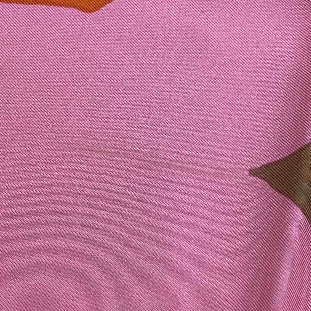 Christian Dior(クリスチャンディオール)のクリスチャンディオール　スカーフ　花柄　ピンク　　no.24 レディースのファッション小物(バンダナ/スカーフ)の商品写真