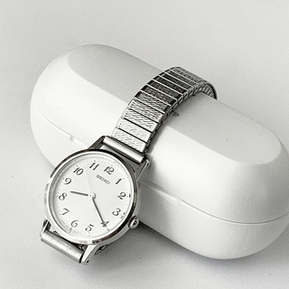 セイコー(SEIKO)のセイコー 腕時計 2P21-0A30 シルバー 白文字盤(腕時計)