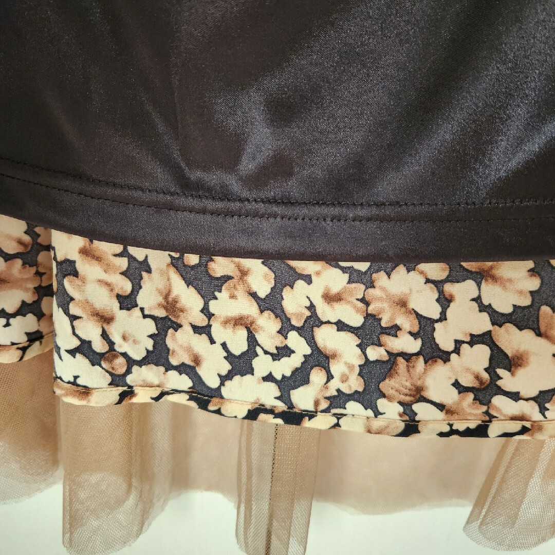 frames RAY CASSIN(フレームスレイカズン)のframs RAY CASSIN　チュールスカート レディースのスカート(ひざ丈スカート)の商品写真