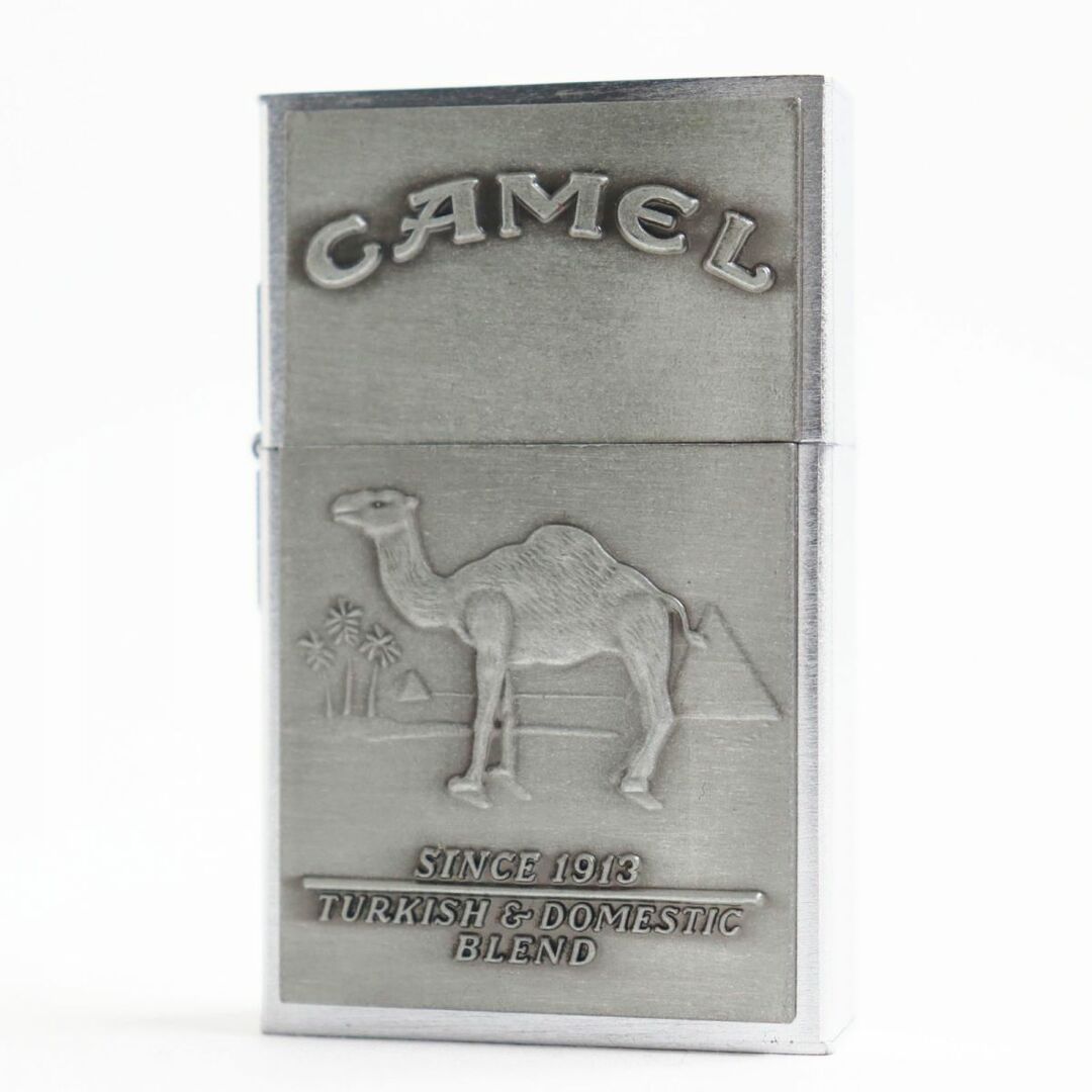 ZIPPO(ジッポー)の未使用品●Zippo ジッポ 1932レプリカ セカンドリリース CAMEL/キャメル オイルライター シルバー USA製 メンズ ケース付き q09-st30220-881 メンズのファッション小物(タバコグッズ)の商品写真