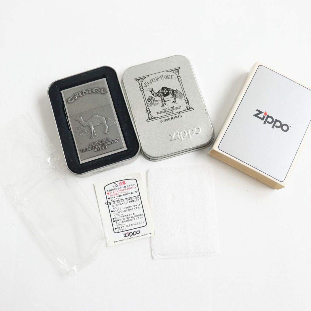 ZIPPO(ジッポー)の未使用品●Zippo ジッポ 1932レプリカ セカンドリリース CAMEL/キャメル オイルライター シルバー USA製 メンズ ケース付き q09-st30220-881 メンズのファッション小物(タバコグッズ)の商品写真