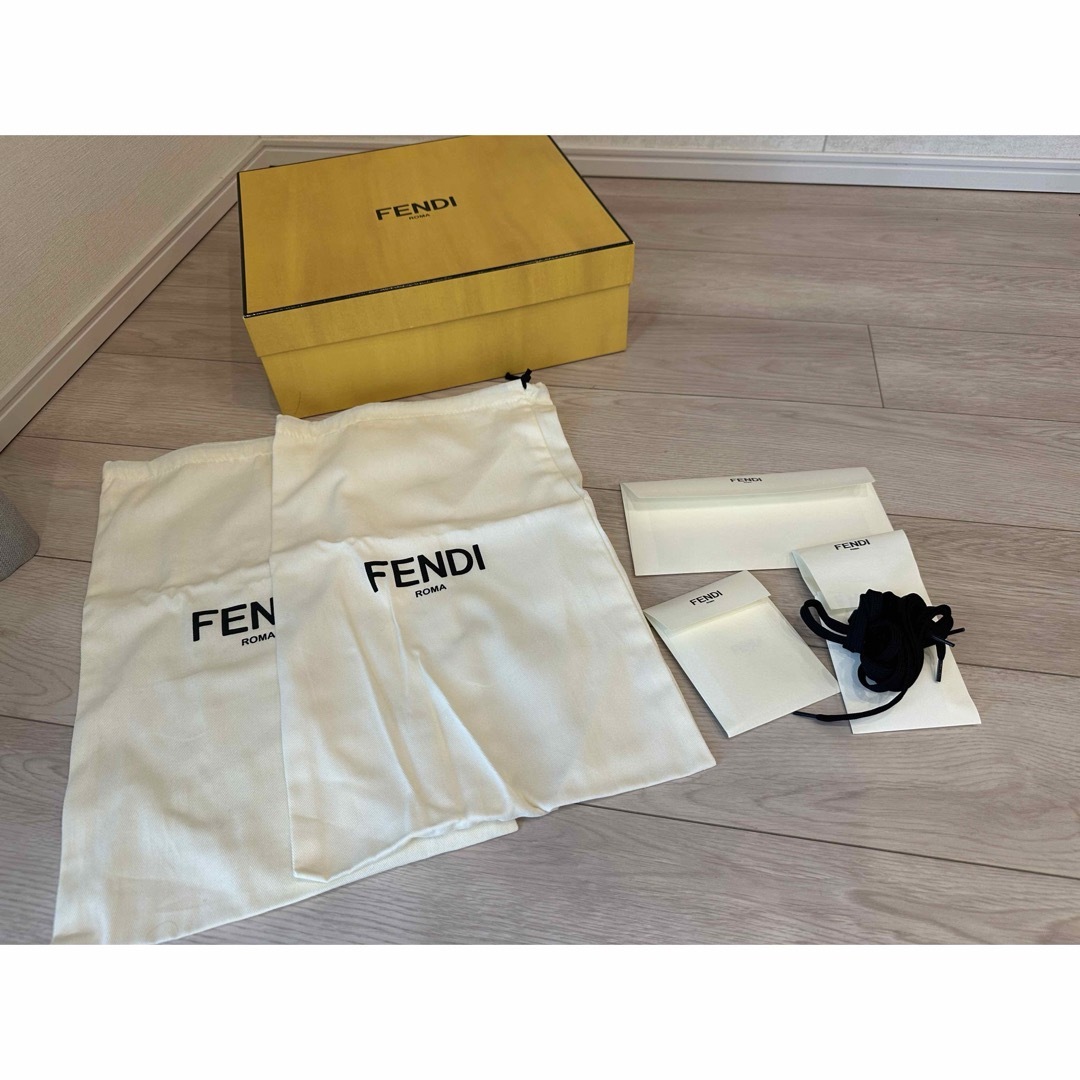 FENDI(フェンディ)のFENDI フェンディ　ブーツ　37  24cm レディースの靴/シューズ(ブーツ)の商品写真