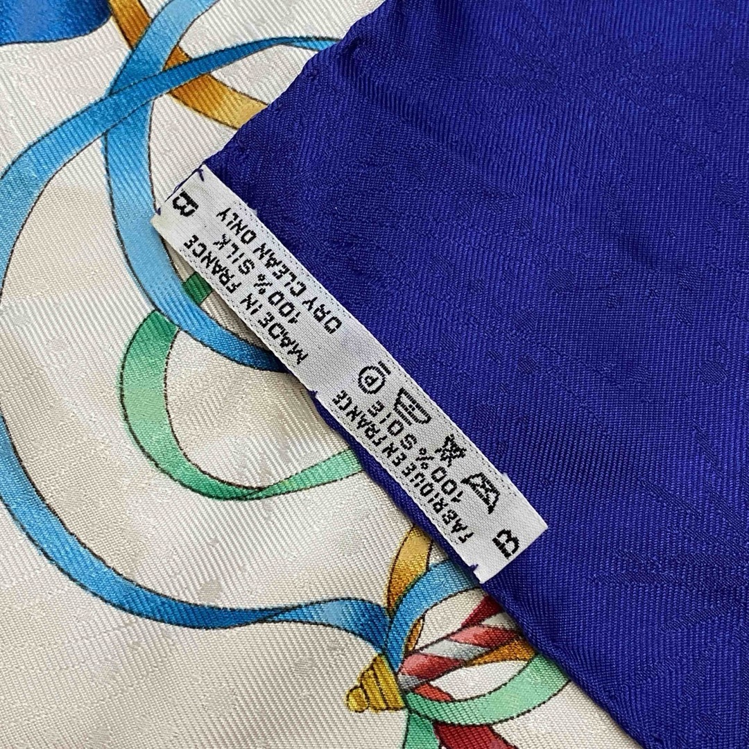 HERMES - エルメス スカーフ カレ90 ルナパーク HERMES - エルメス スカーフ カレ90 ルナパーク
