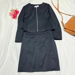 クレージュ(Courreges)の美品 クレージュ ノーカラー セットアップ フルジップ  ブラック 9(スーツ)