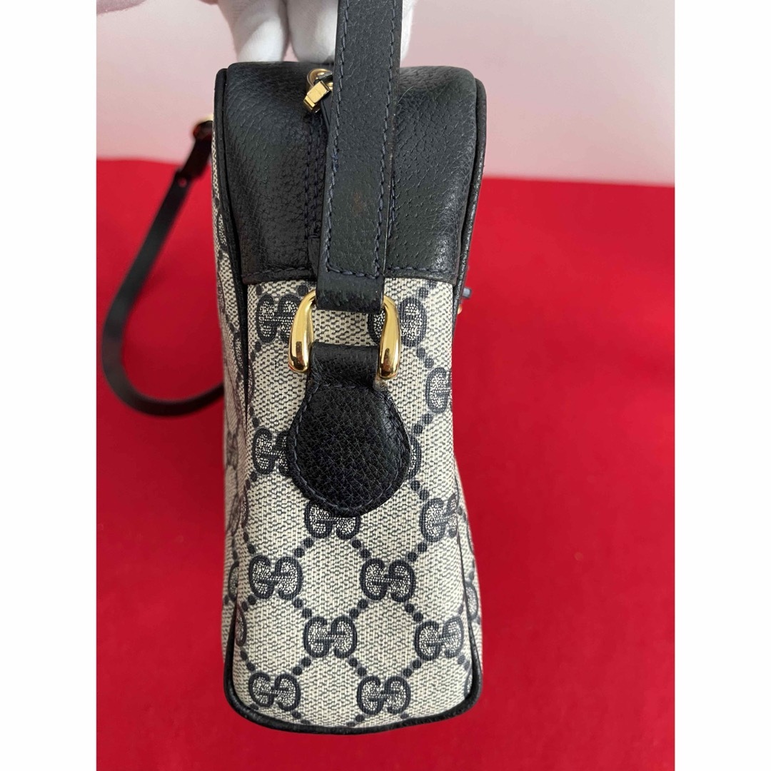 Gucci(グッチ)のGUCCI オールドグッチ　シェリーライン　ショルダーバッグ　ネイビー レディースのバッグ(ショルダーバッグ)の商品写真