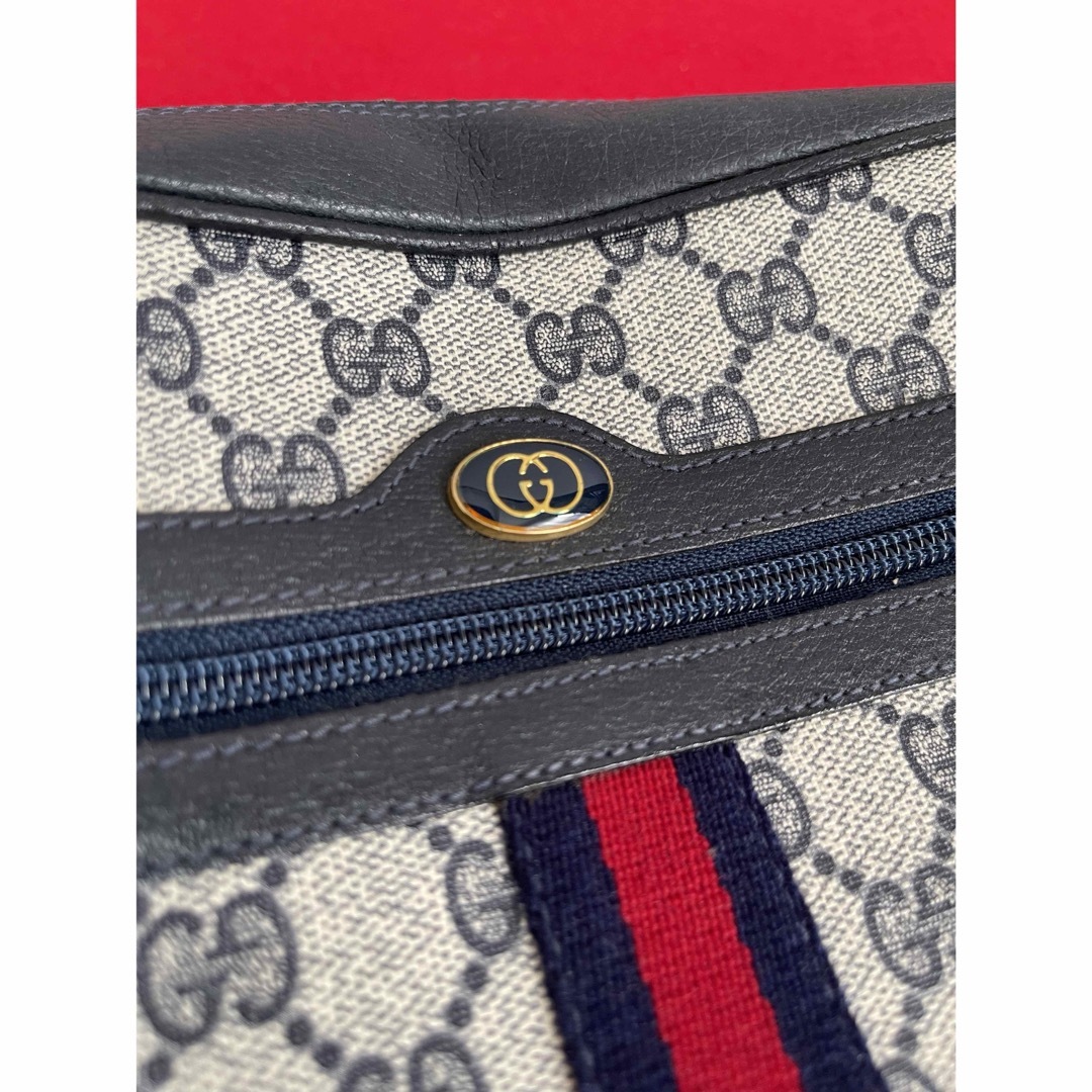 Gucci(グッチ)のGUCCI オールドグッチ　シェリーライン　ショルダーバッグ　ネイビー レディースのバッグ(ショルダーバッグ)の商品写真