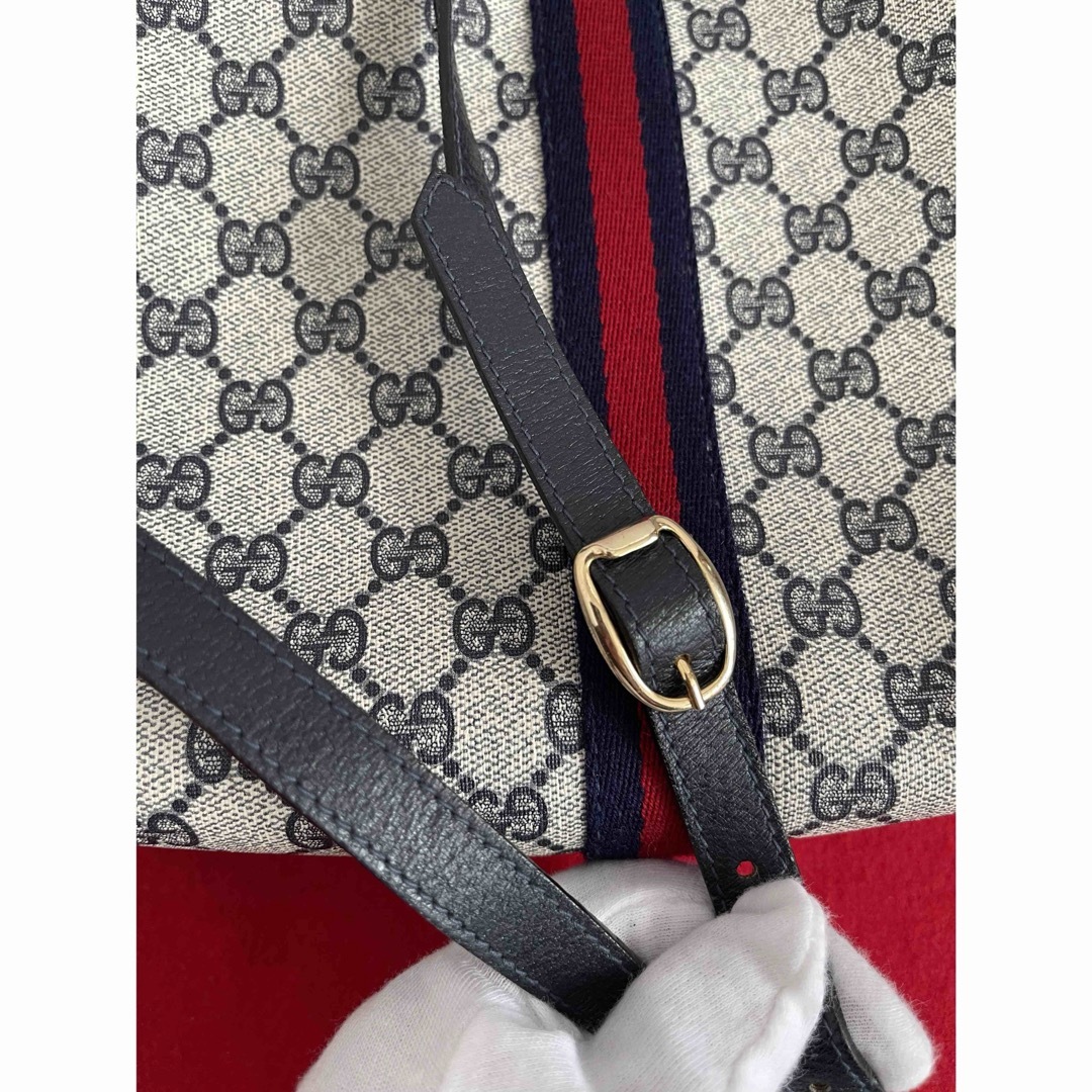 Gucci(グッチ)のGUCCI オールドグッチ　シェリーライン　ショルダーバッグ　ネイビー レディースのバッグ(ショルダーバッグ)の商品写真