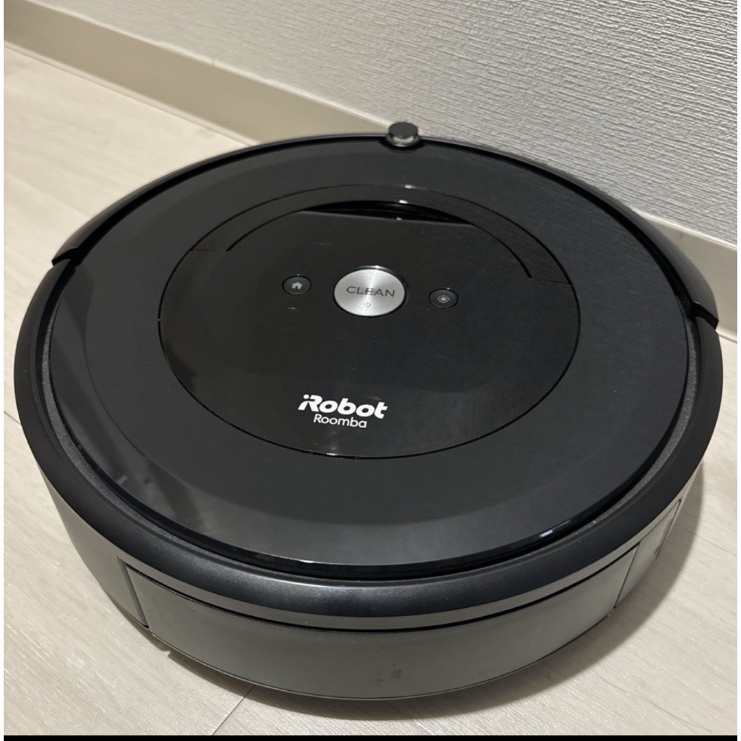 IROBOT ルンバ e5 e515060 スマホ/家電/カメラの生活家電(掃除機)の商品写真