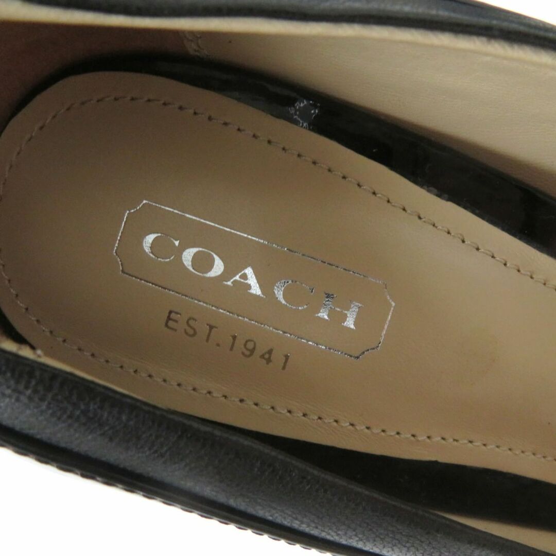 COACH(コーチ)の極美品☆COACH コーチ ロゴリボンモチーフ チャンキーヒール パテントレザー  パンプス/シューズ ブラック 黒 37 レディース レディースの靴/シューズ(ハイヒール/パンプス)の商品写真