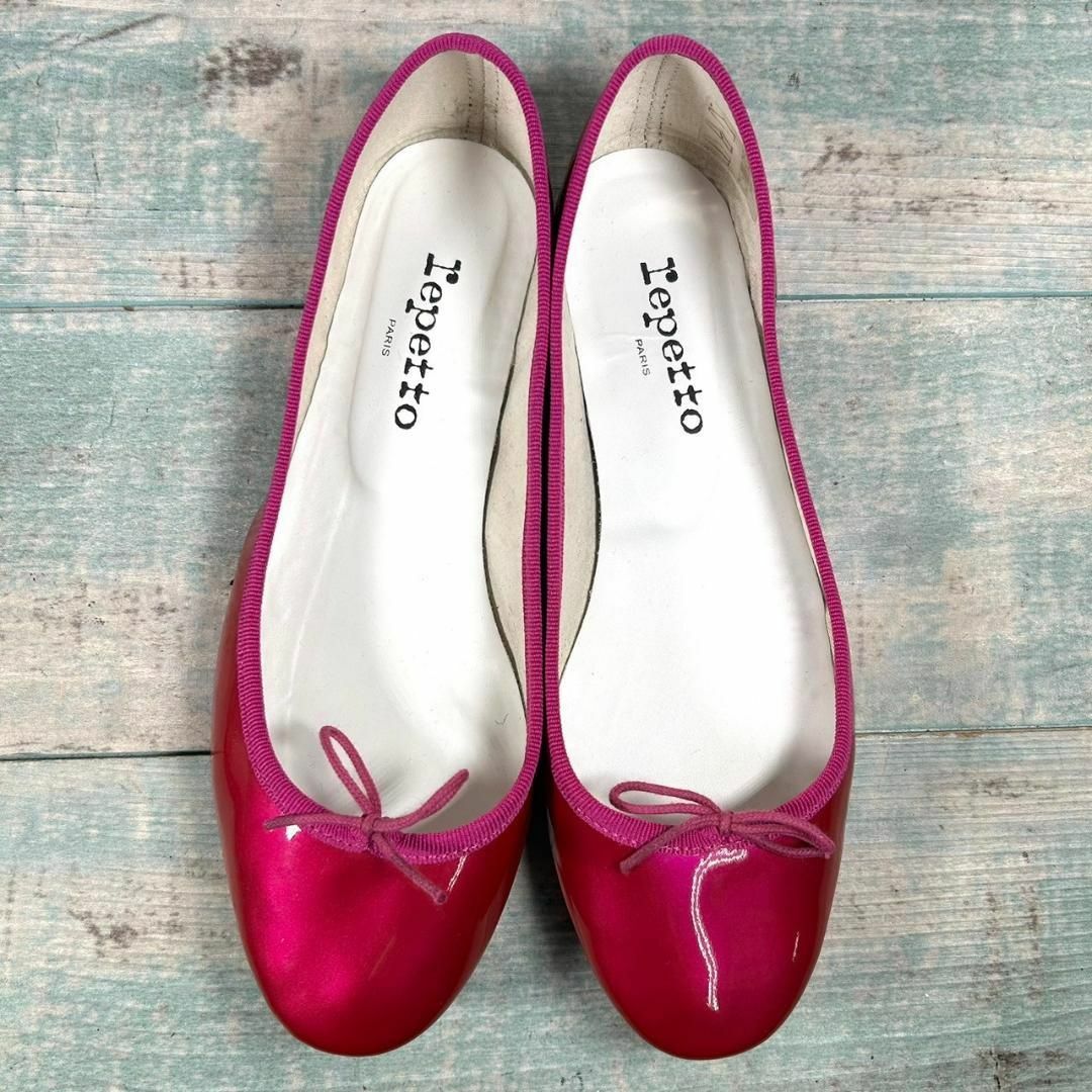 repetto(レペット)の新品 repetto 39 パンプス ローズレッド リボン エナメル レディースの靴/シューズ(バレエシューズ)の商品写真