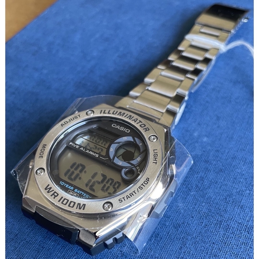 CASIO(カシオ)のカシオ デジタル腕時計　新品　ビッグフェイス　ステンレス　国内未発売　超レア時計 メンズの時計(腕時計(デジタル))の商品写真