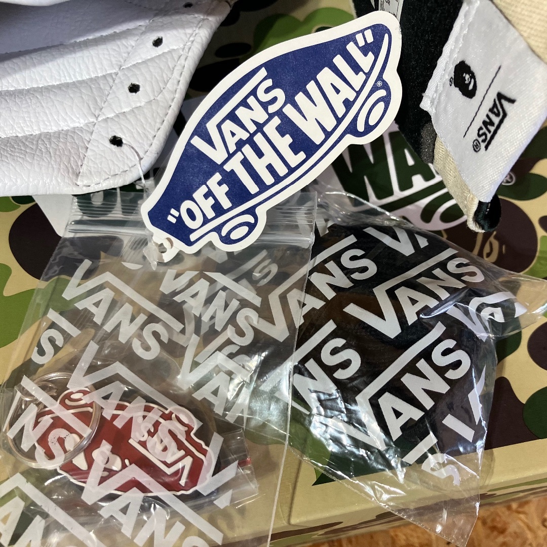 A BATHING APE(アベイシングエイプ)のVANS A BATHING APE BAPE SK8-Hi US11 29cm メンズの靴/シューズ(スニーカー)の商品写真