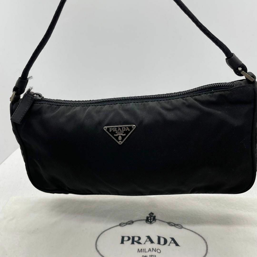 PRADA(プラダ)の61 美品　プラダ　ハンドバッグ　ポーチ　ミニバッグ　白タグ　三角ロゴ　ナイロン レディースのバッグ(ハンドバッグ)の商品写真