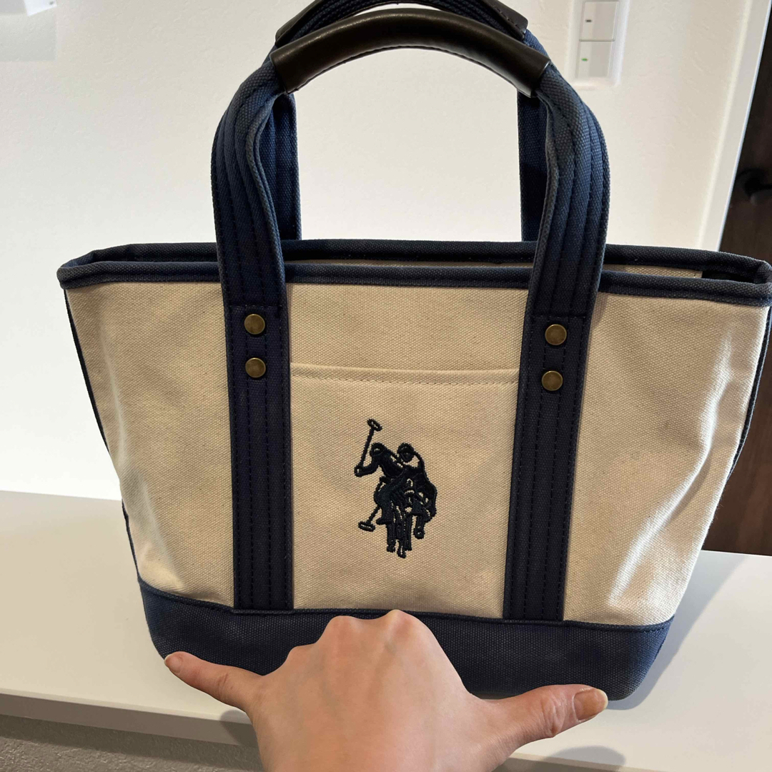 U.S. POLO ASSN.(ユーエスポロアッスン)の【U.S. POLO ASSN】ハンドバッグ レディースのバッグ(ハンドバッグ)の商品写真