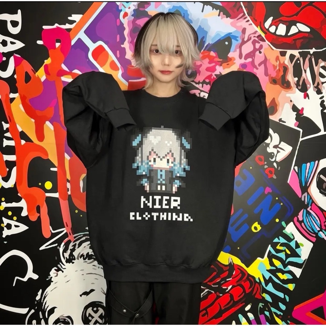 NieR Clothing(ニーアクロージング)のドット絵擬人化ぐれまる防寒裏起毛トレーナー レディースのトップス(トレーナー/スウェット)の商品写真