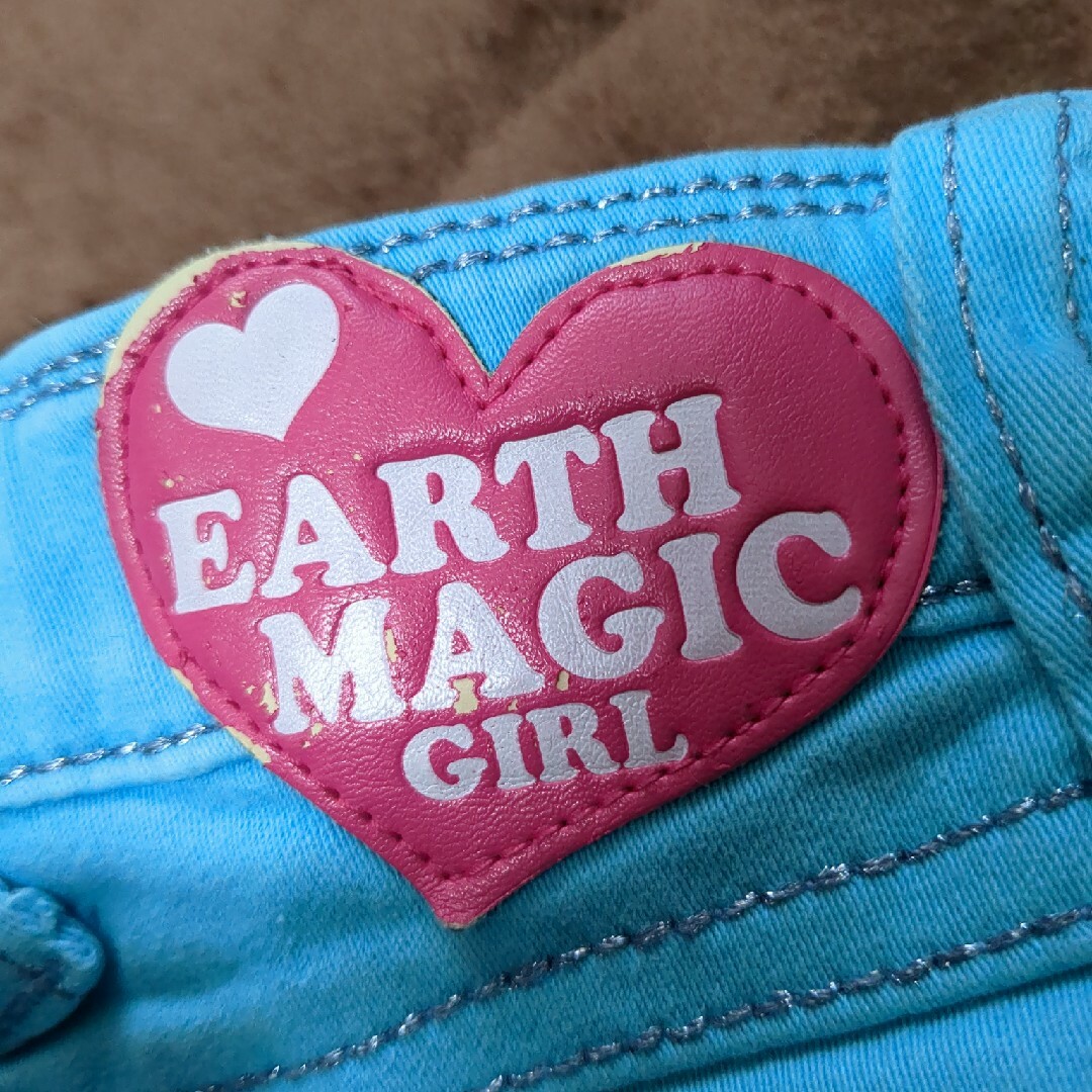 EARTHMAGIC(アースマジック)のEARTHMAGIC100センチ キッズ/ベビー/マタニティのキッズ服女の子用(90cm~)(スカート)の商品写真