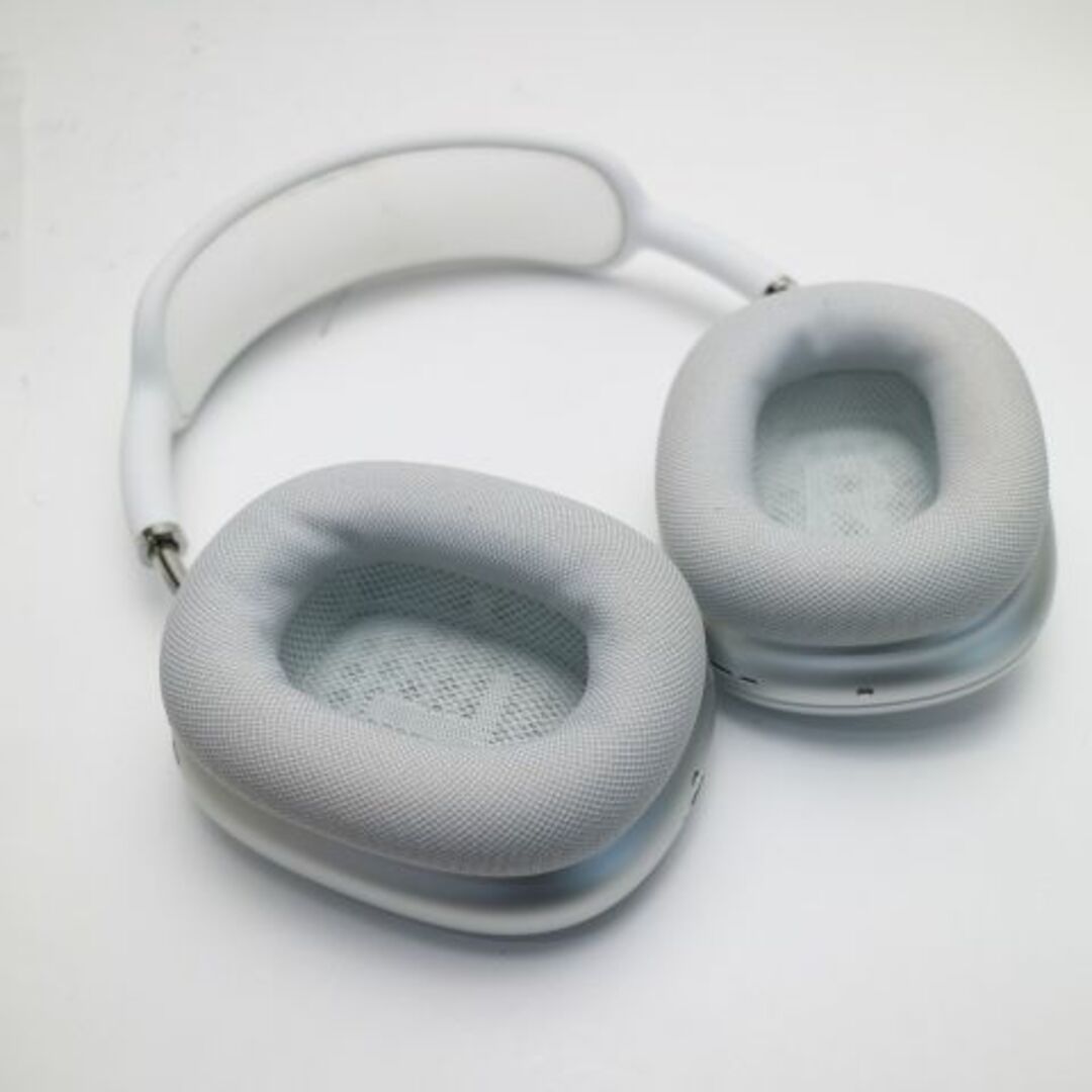 Apple(アップル)のAirPods Max  シルバー M222 スマホ/家電/カメラのオーディオ機器(ヘッドフォン/イヤフォン)の商品写真