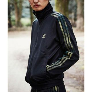 アディダス(adidas)の定10989円!Web限定迷彩カモライン!アディダストラック新品ジャージトップ(ジャージ)