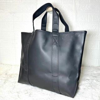 マークバイマークジェイコブス(MARC BY MARC JACOBS)のマークバイマークジェイコブス　トートバッグ　A4可　レザー　ブラック(トートバッグ)