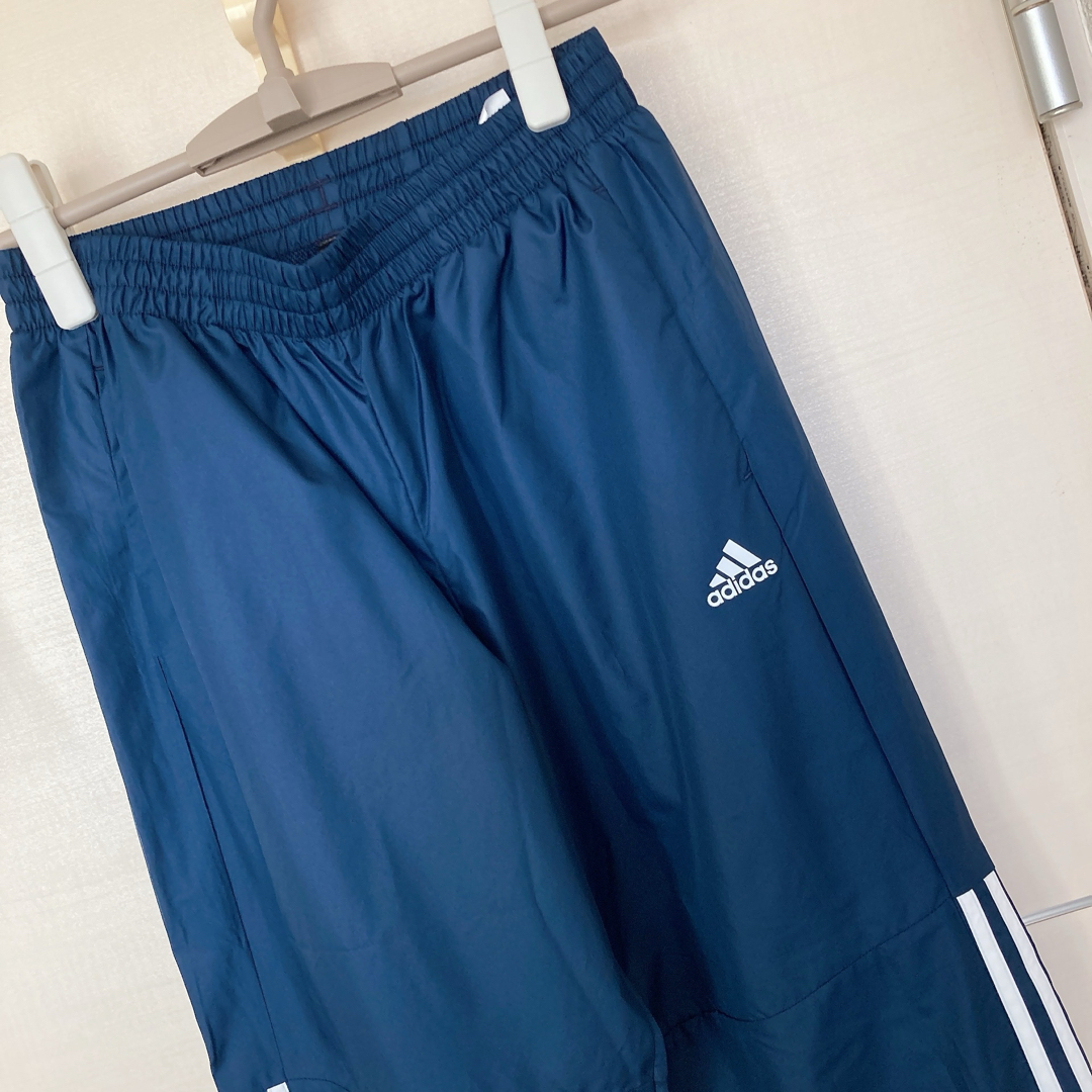 adidas(アディダス)のお値下げ。アディダス　ウィンブレ上下セット　160㎝ スポーツ/アウトドアのランニング(ウェア)の商品写真