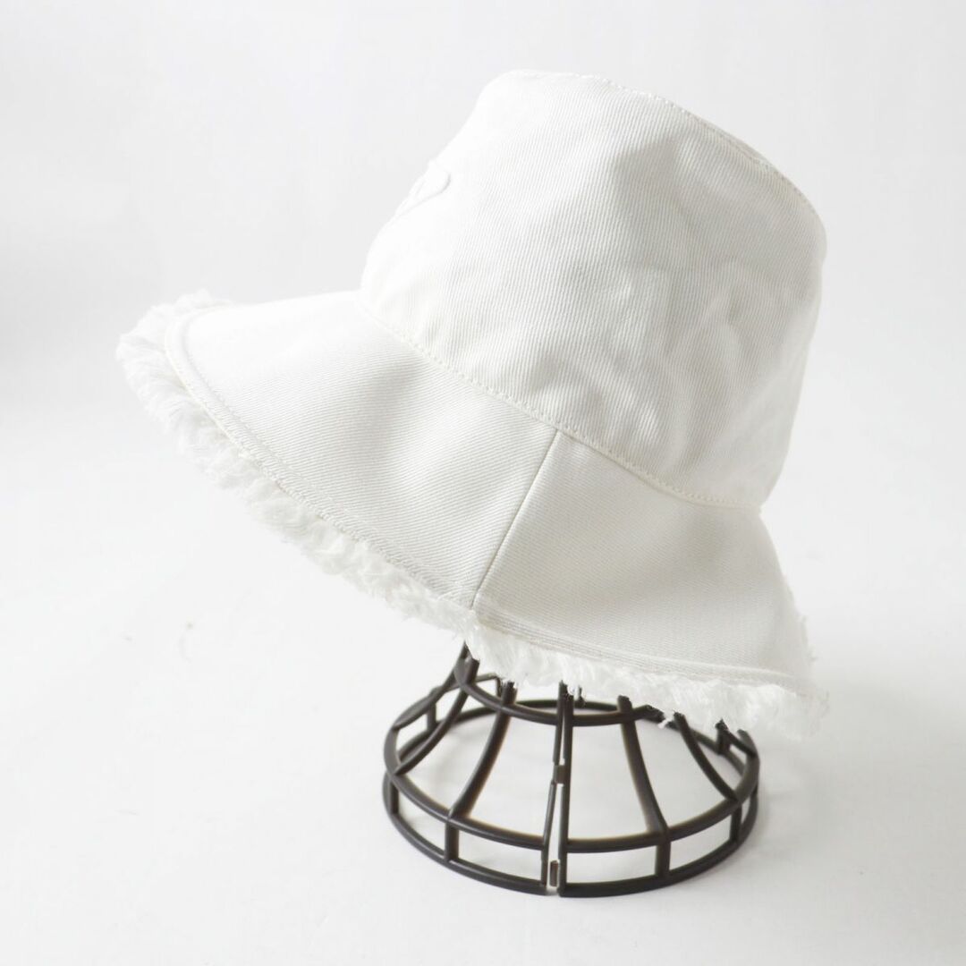 PRADA(プラダ)の美品◎正規品 定価105600円 プラダ 1HC145 Drill hat ドリル ハット トライアングルロゴ フリンジ コットン100％ バケットハット 白 S 伊製 レディースの帽子(ハット)の商品写真