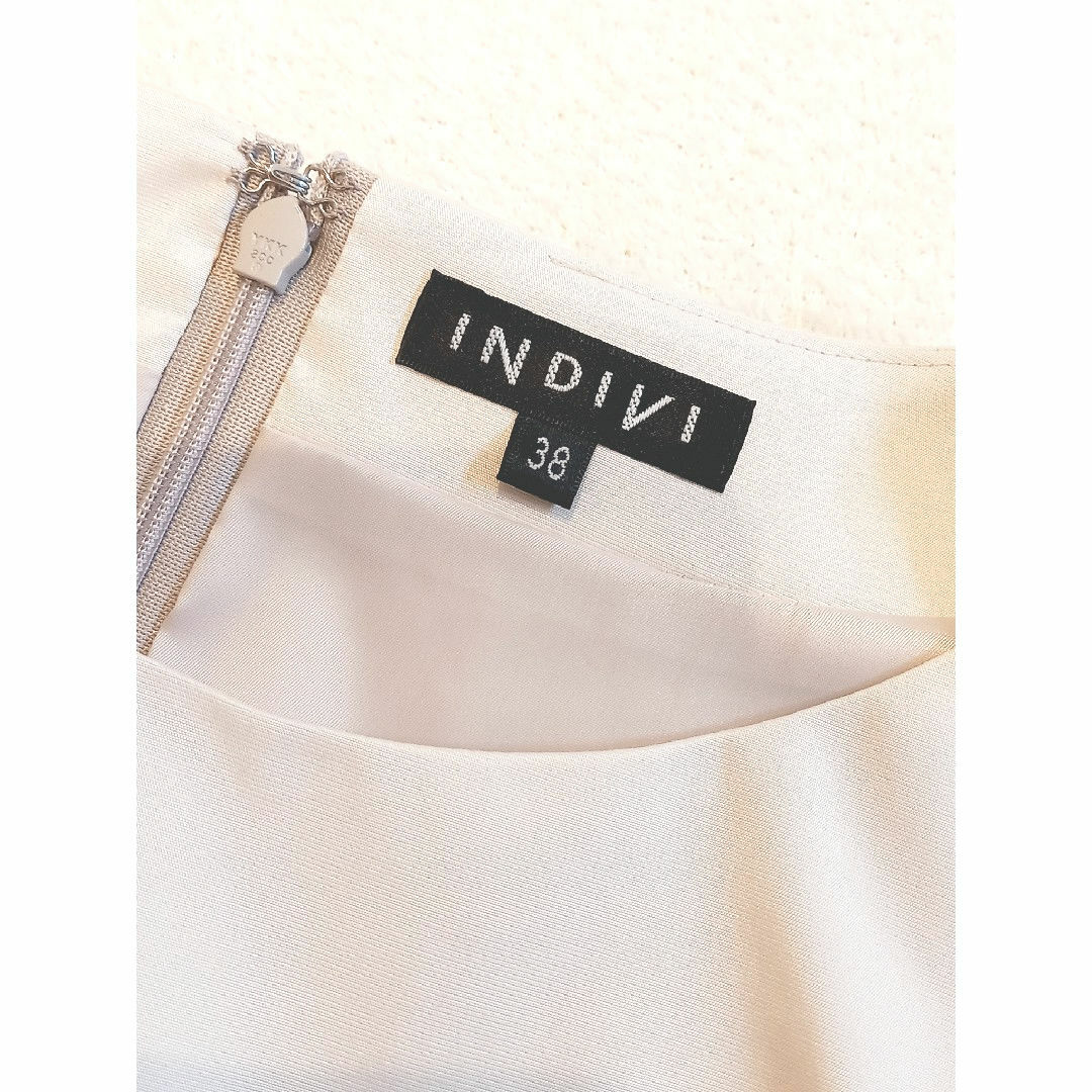 INDIVI(インディヴィ)のINDIVI　ワンピース　38 レディースのワンピース(ひざ丈ワンピース)の商品写真