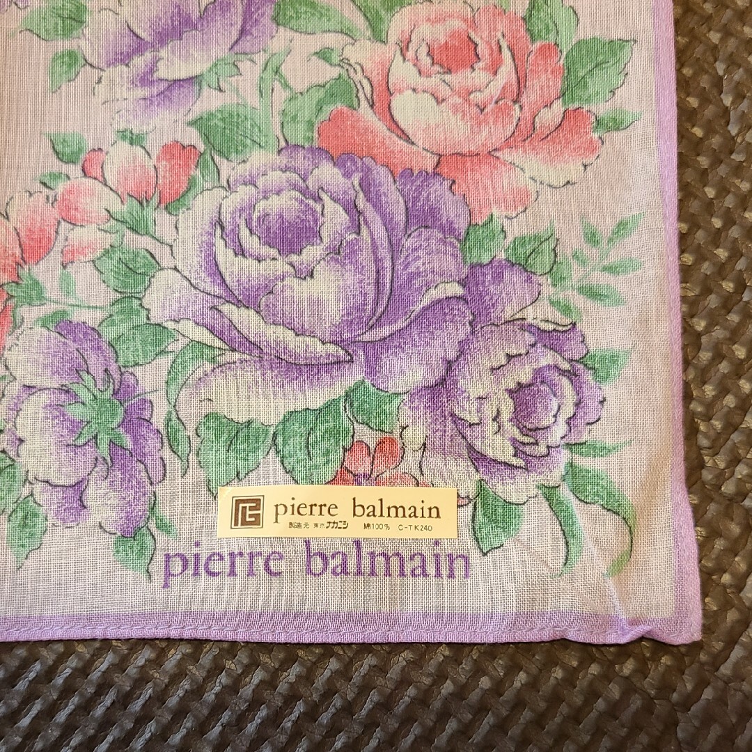 Pierre Balmain(ピエールバルマン)の新品未使用★ピエールバルマン★ハンカチ★花柄 レディースのファッション小物(ハンカチ)の商品写真