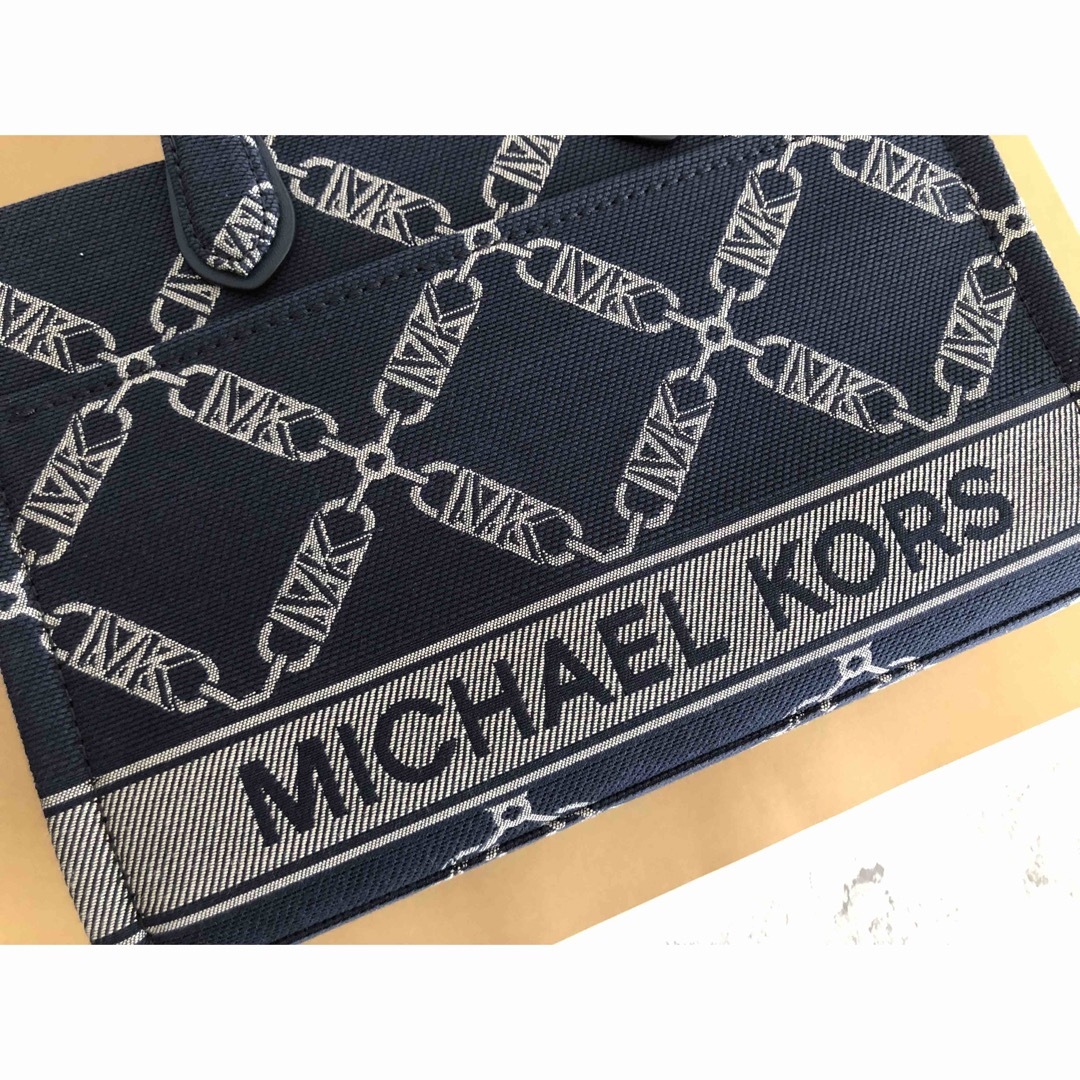 Michael Kors(マイケルコース)のマイケルコース　ショルダーバッグ　トートバッグ　ネイビー　新品 レディースのバッグ(トートバッグ)の商品写真