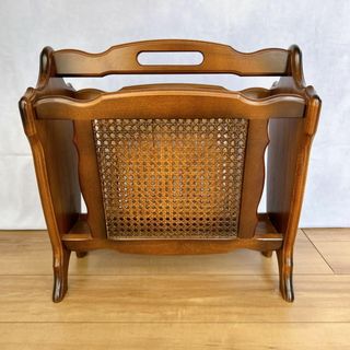 カリモク家具 - ビンテージ☆オールド カリモク マガジンラック カリモク家具 - ビンテージ☆オールド カリモク マガジンラック