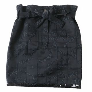 シャネル(CHANEL)の極美品◎正規品 仏製 シャネル 22P P72614 チェーン・ココマークプリント スパンコール シルク混コットン ジャガードスカート 黒 34 タグ付(ミニスカート)