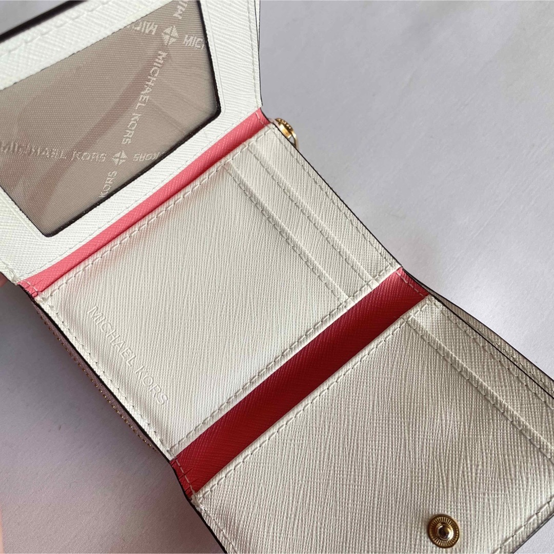 MICHAEL KORS - マイケルコース 三つ折り財布 ピンク ホワイト MICHAEL KORS - マイケルコース 三つ折り財布 ピンク ホワイト