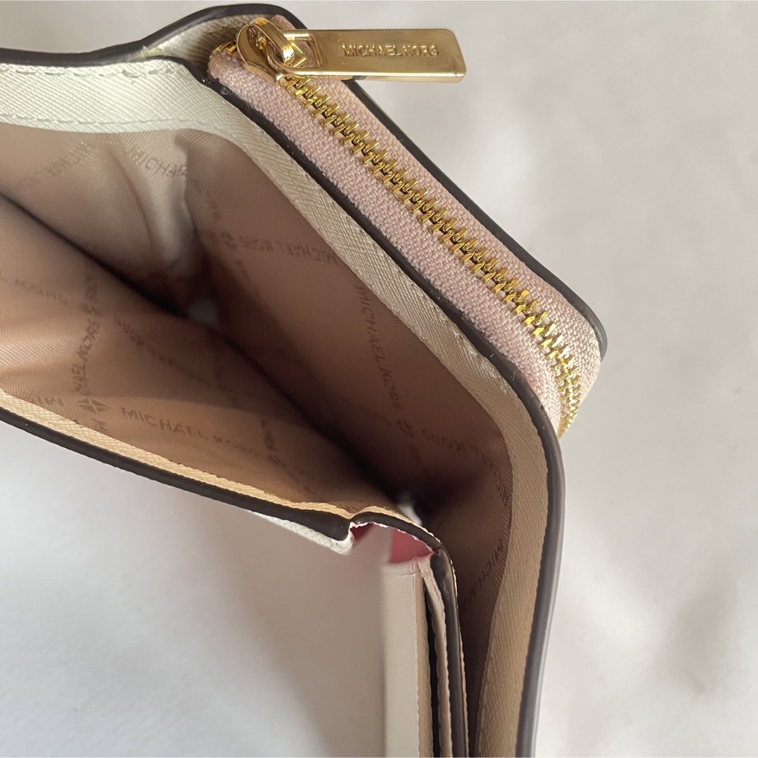 MICHAEL KORS - マイケルコース 三つ折り財布 ピンク ホワイト MICHAEL KORS - マイケルコース 三つ折り財布 ピンク ホワイト
