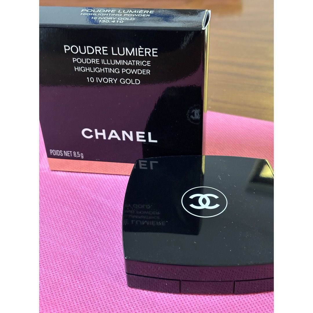 CHANEL(シャネル)のCHANEL プードゥル　ルミエール　10アイヴォリーゴールド コスメ/美容のベースメイク/化粧品(フェイスパウダー)の商品写真