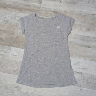 アディダス(adidas)のアディダス　Tシャツ　グレー　М(Tシャツ(半袖/袖なし))