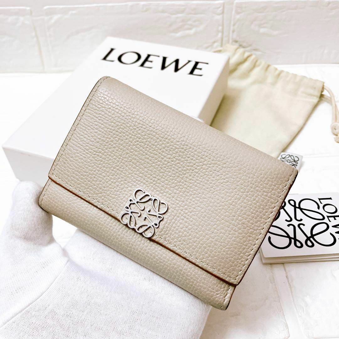 LOEWE(ロエベ)のロエベ LOEWE アナグラム コンパクト 折り財布 レザー SB28 レディースのファッション小物(財布)の商品写真