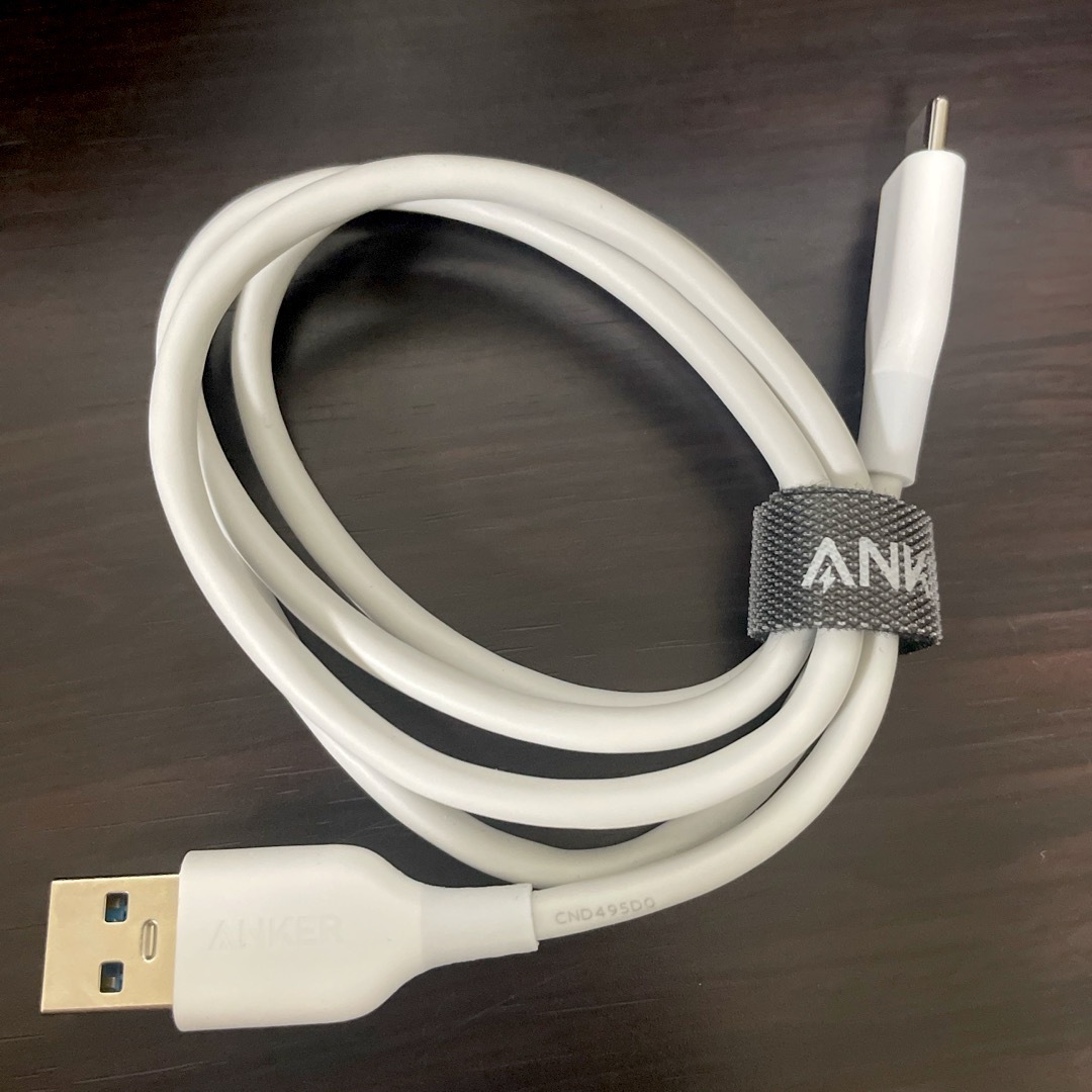 Anker(アンカー)のAnker PowerLine USB-C &USB-A 3.0 ケーブル スマホ/家電/カメラのスマートフォン/携帯電話(バッテリー/充電器)の商品写真