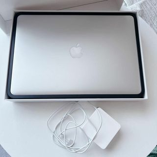 超美品MacBookPro2017 15インチi7 16GB1TB