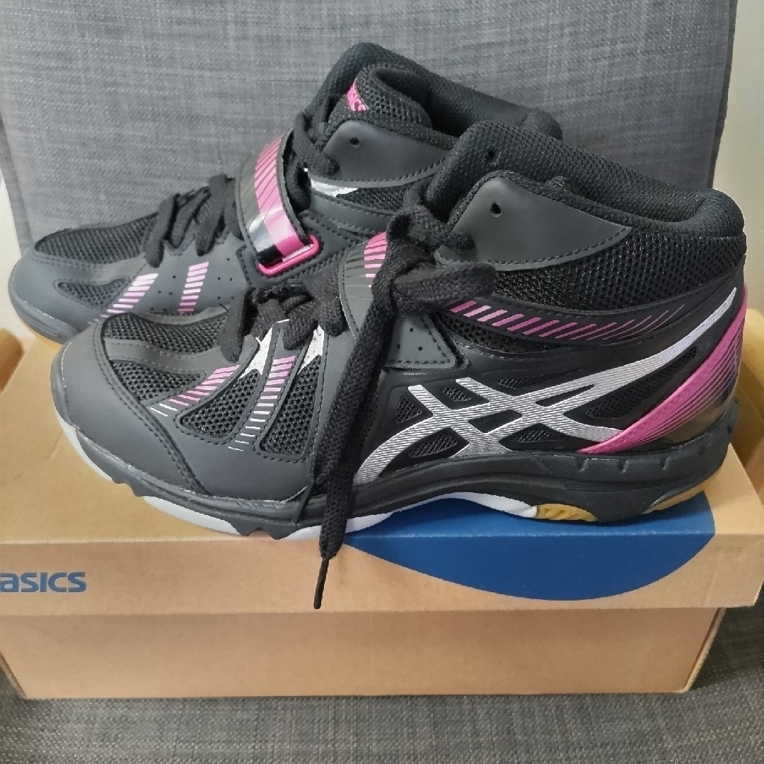 asics(アシックス)のasics バレーボールシューズ / 24.5cm /COURT SELFIT スポーツ/アウトドアのスポーツ/アウトドア その他(バレーボール)の商品写真