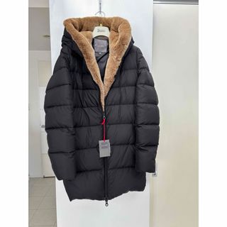 DUVETICA - 美品☆大草直子× DUVETICA コラボ ダウンベスト FEBEDUEの DUVETICA - 美品☆大草直子× DUVETICA コラボ ダウンベスト FEBEDUEの