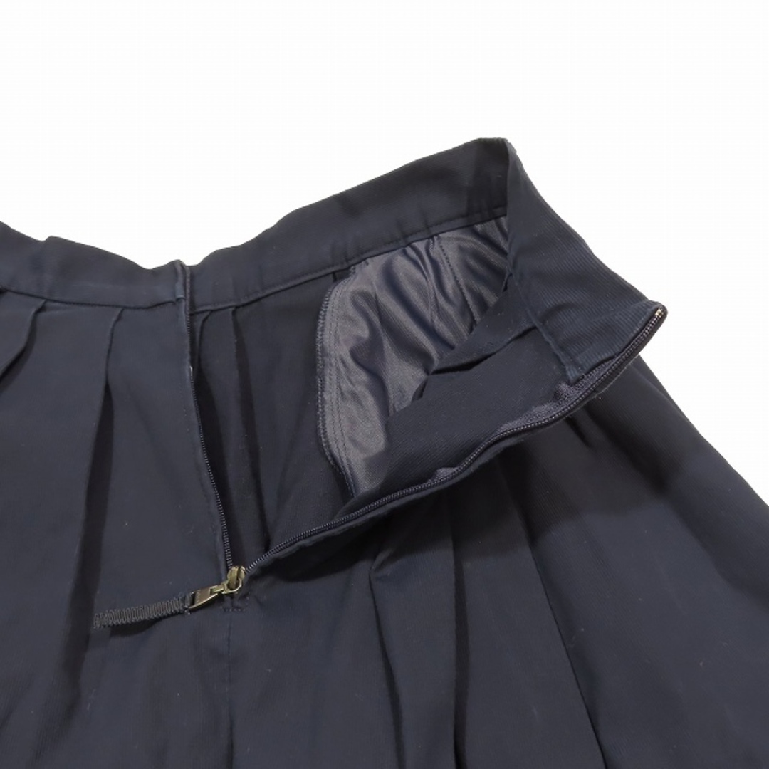 2007年製 FOXEY NEW YORK コーデュロイ フレアスカート  レディースのスカート(ひざ丈スカート)の商品写真